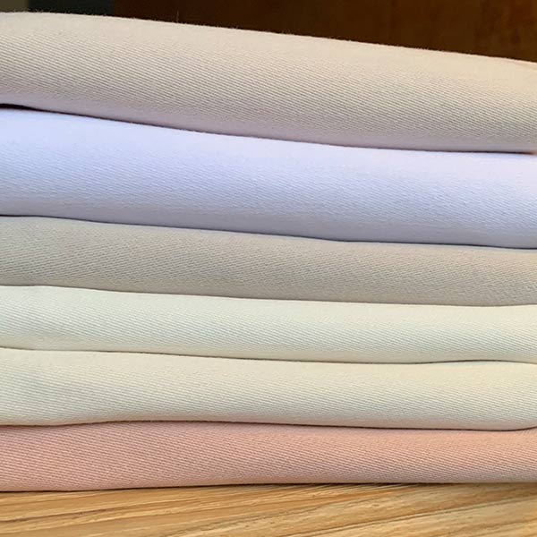 Plusieurs couleurs de serviette pour vos événements